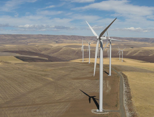 Промышленная ветроэнергетическая установка (ветряк, ветрогенератор) в шт. Орегон, США, фото: Андрей Клименко
